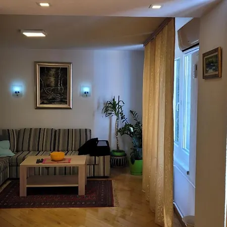 Apartmant Ayna * سراييفو