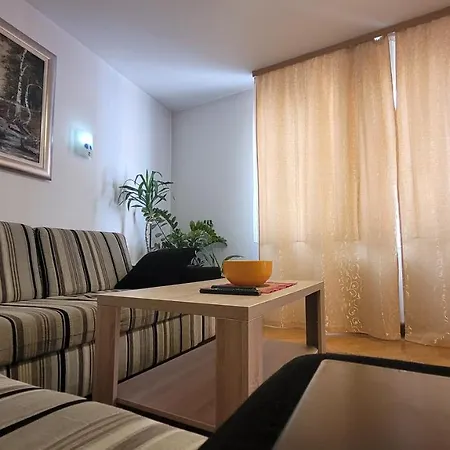 Apartmant Ayna شقة *