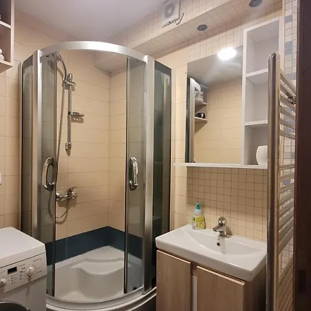 Apartmant Ayna شقة